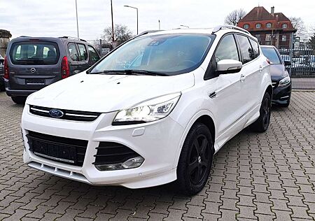 Ford Kuga AWD Individual+AHK+PANO+XENON+CAM+8-fach be