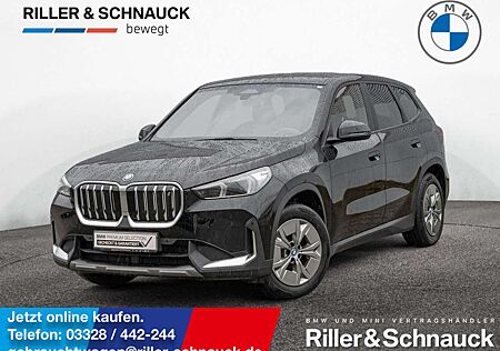 BMW iX1 xDrive 30 LED+NAVI+KAM+KLIMAAUT+SHZ+PDC
