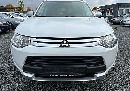 Mitsubishi Outlander 4-WD.,ALU 19 Zol,Aut,NAVI,T.LEDER,TUV.