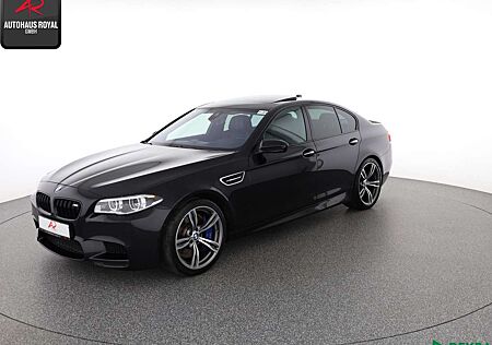 BMW M5 SHADOW SOFTCLOSE,BANG+O,360GRAD,19ZOLL,VMAX