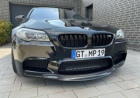 BMW M5 DKG