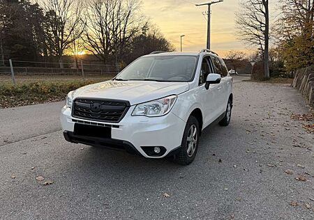 Subaru Forester 2.0X Lineartronic Exclusive