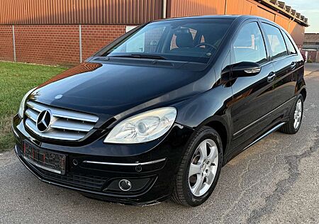 Mercedes-Benz B 170 Xenon, PDC, TÜV 04.2027!