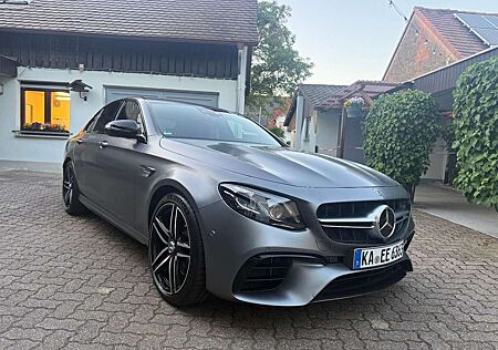 Mercedes-Benz E 63 AMG E63S AMG 4 MATIC+ [SERVICE+TÜV+REIFEN NEU]
