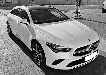 Mercedes-Benz CLA 180 Shooting Brake 7G-DCT Progressive
