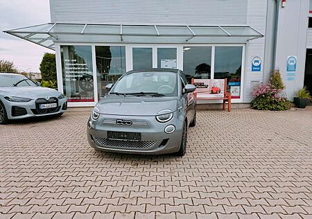 Fiat 500E La Prima