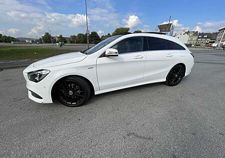 Mercedes-Benz CLA 220 AMG STYLING