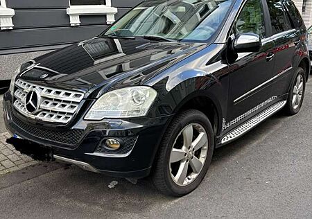 Mercedes-Benz ML 280 CDI (164.120)