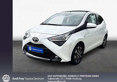 Toyota Aygo (X) x-play Team Deutschland