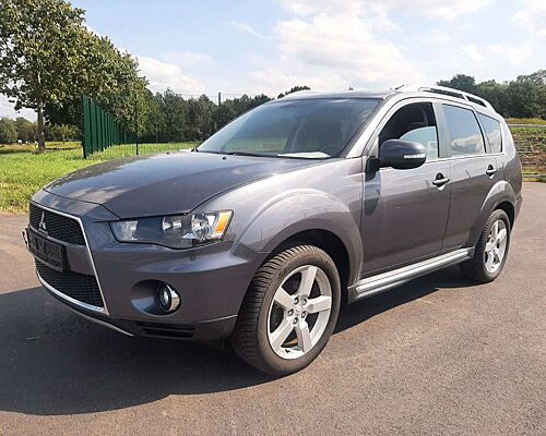 Mitsubishi Outlander 2.2 DI-D Invite 4WD TC-SST,Klima,AHZV