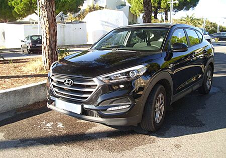 Hyundai Tucson blue 1.7 CRDi 2WD Classic