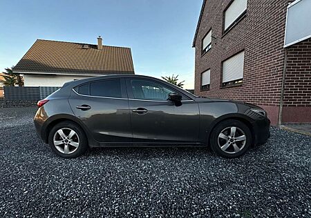 Mazda 3 SKYACTIV-G 120 Sports-Line