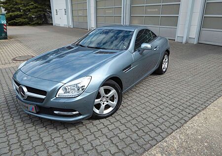 Mercedes-Benz SLK 200 SLK200Roadster Navi Bi-Xenon Airscarf Leder EU5