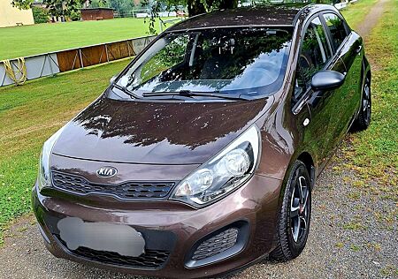 Kia Rio Attract