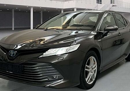Toyota Camry Hybrid Executive Automatik