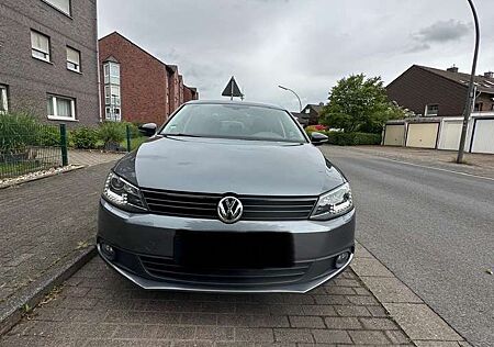 VW Jetta Volkswagen 1.4 TSI DSG Match top zustand