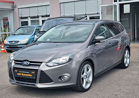 Ford Focus Turnier Titanium*KLIMA*AHK*TÜV*NAVI*BT*SHZ