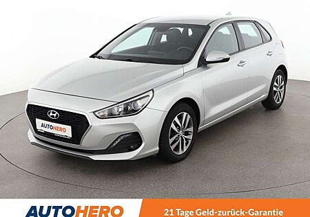 Hyundai i30 1.4 MPI Trend*TEMPO*PDC*SHZ*CAM*ALU*KLIMA*