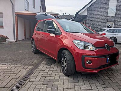 Volkswagen up! up! black style