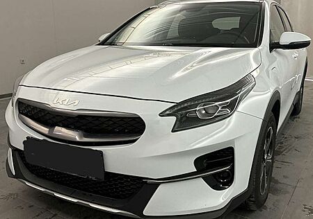 Kia XCeed 1.6 Aut.Vision Plug-in Hybrid+NAVI+KLIMATR+LED+PDC