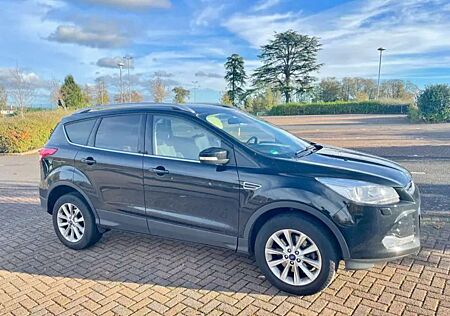 Ford Kuga 2.0 TDCi 2x4 Titanium