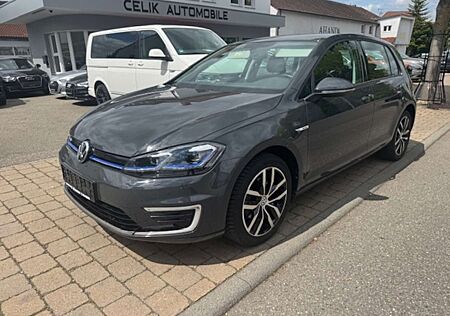 VW Golf Volkswagen e-