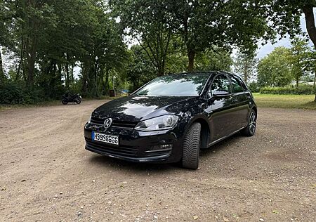 VW Golf Volkswagen 1.2 TSI BlueMotion Technology Cup