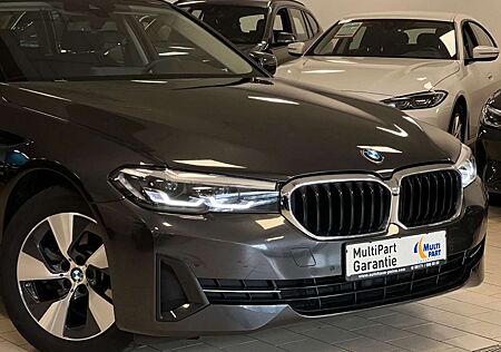 BMW 520 d/Aut/LiveCP+/Navi/LED/ParkDrivAss/FACELIFT