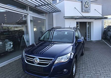 VW Tiguan Volkswagen 1,4 TSI 1.Hand*Panorama*8-fach Bereifung*Navi*