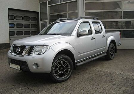 Nissan Navara Pickup Double Cab V6 4X4 -Standhzg- AHK -