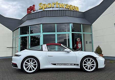 Porsche 992 4S Targa Exclusive