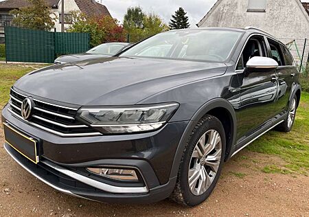 VW Passat Alltrack Volkswagen 2.0 TDI DSG 4M Leder Kamera AHK