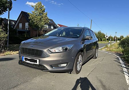 Ford Focus Turnier Titanium Winter Paket Lenkradheizung