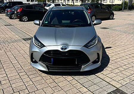 Toyota Yaris Hybrid 1.5 VVT-i Team Deutschland