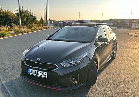 Kia Pro_ceed ProCeed / pro_cee'd 1.6 T-GDI mit BASTUCK Auspuffanlage