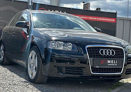 Audi A3 1.6 Attraction *Doppel Panoramadach*
