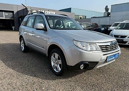 Subaru Forester 2.5 Benz/2te Hd/AUtom./PANO/Allrad/