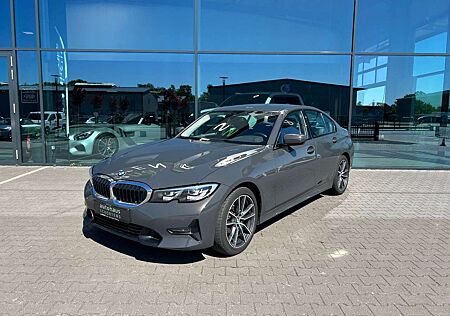 BMW 320 i SportLine Autom. LED Kamera Sitzhzng. 18"
