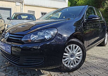 VW Golf Volkswagen Orig. 56.799KM/1.Hand/ Scheckheftg/Klimaaut/Shzg
