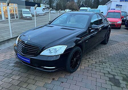 Mercedes-Benz S 350 CDI 4MATIC BlueEFFICIENCY,Leder,20",Navi,