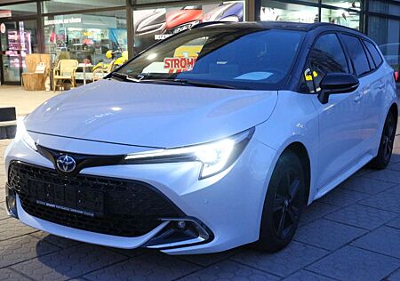 Toyota Corolla TS Hybrid 2,0 Black&White mit Relax Garantie