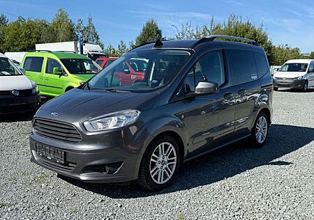 Ford Tourneo Courier Titanium* Scheckheft*SHZG*