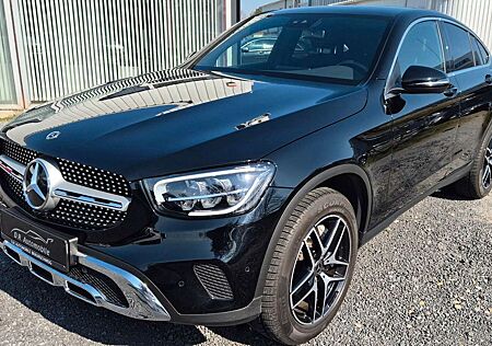 Mercedes-Benz GLC 300 Leder Tempomat LED App CAM Gutachten