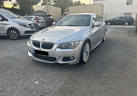 BMW 325i 325 Cabrio *2.HAND*SHZ*M-PAKET*