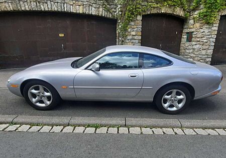 Jaguar XK8 Coupe