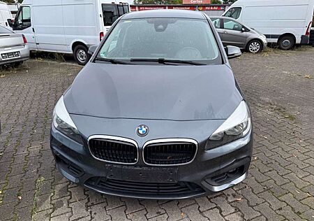 BMW 218 Advantage