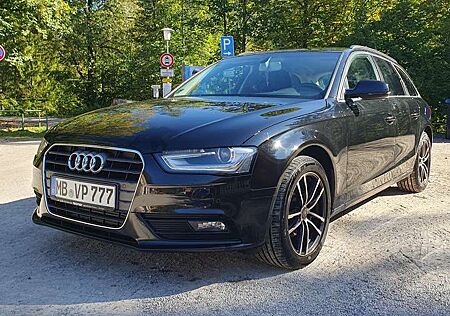Audi A4 Avant 2.0 TDI DPF Attraction