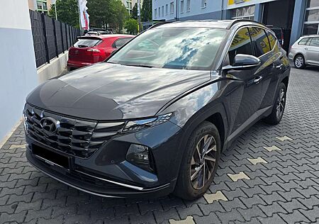 Hyundai Tucson Edition 30 R-KAM NAVI LED ACC 8-FACH