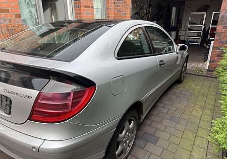 Mercedes-Benz C 230 gebraucht kaufen Mercedes-Benz C 230 Kompressor Sportcoupe