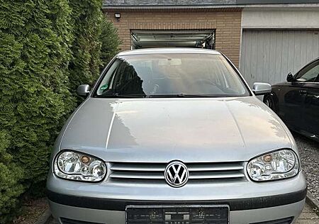 VW Golf Volkswagen